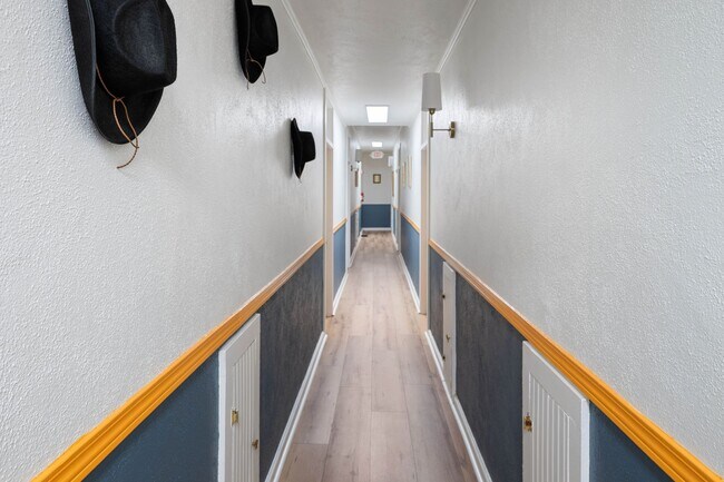 Building Photo - Gem in Downtown Santa Fe