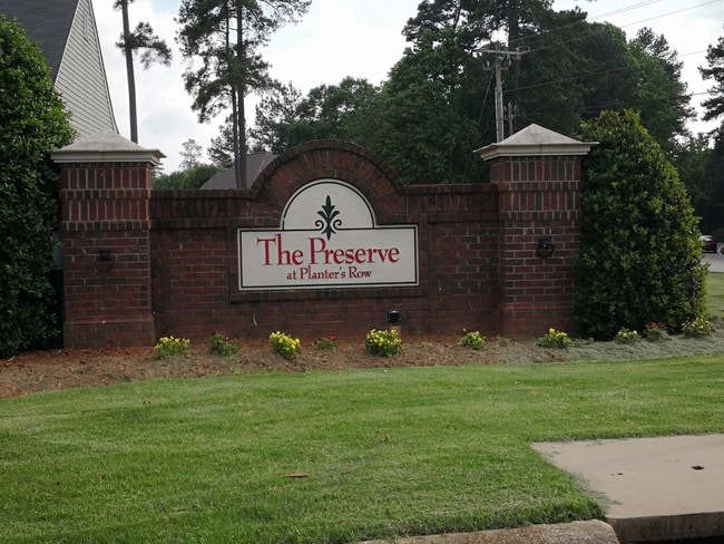 Building Photo - 17 Trailstream Dr