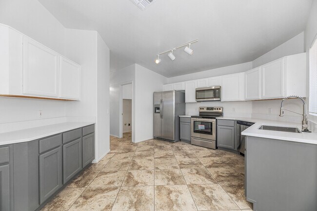 Building Photo - 9249 E Desert Cove Cir