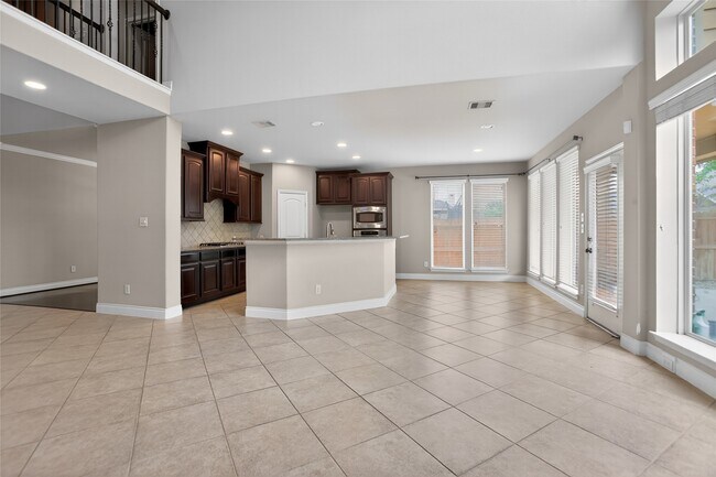 Building Photo - 6535 Arroyo Springs Ln