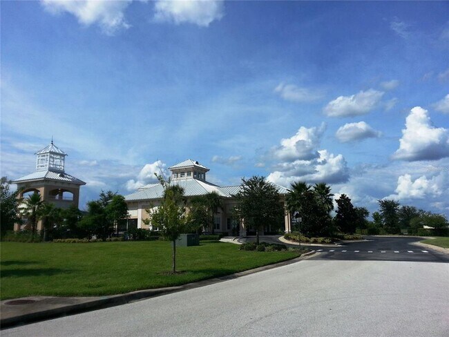 Building Photo - 550 Juniper Springs Dr