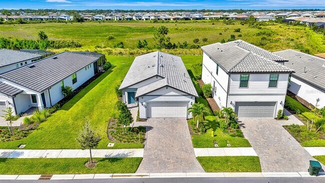 Building Photo - 6221 Fish Eagle Ct