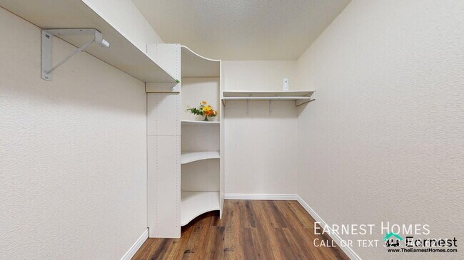 Building Photo - 7540 Quimby Ave