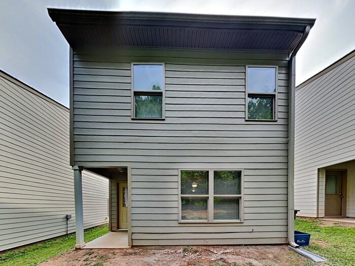 Building Photo - 6118 Avery St SW
