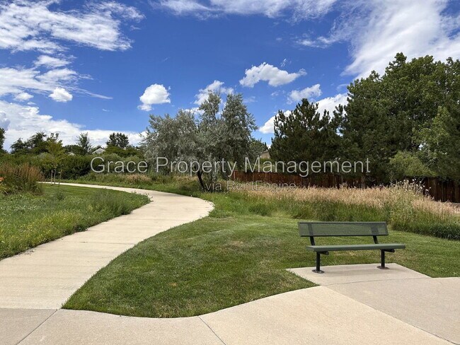 Building Photo - 9727 Cherry Ln
