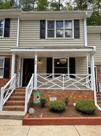 Building Photo - Available early May!!  Desirable Fenway Pa...