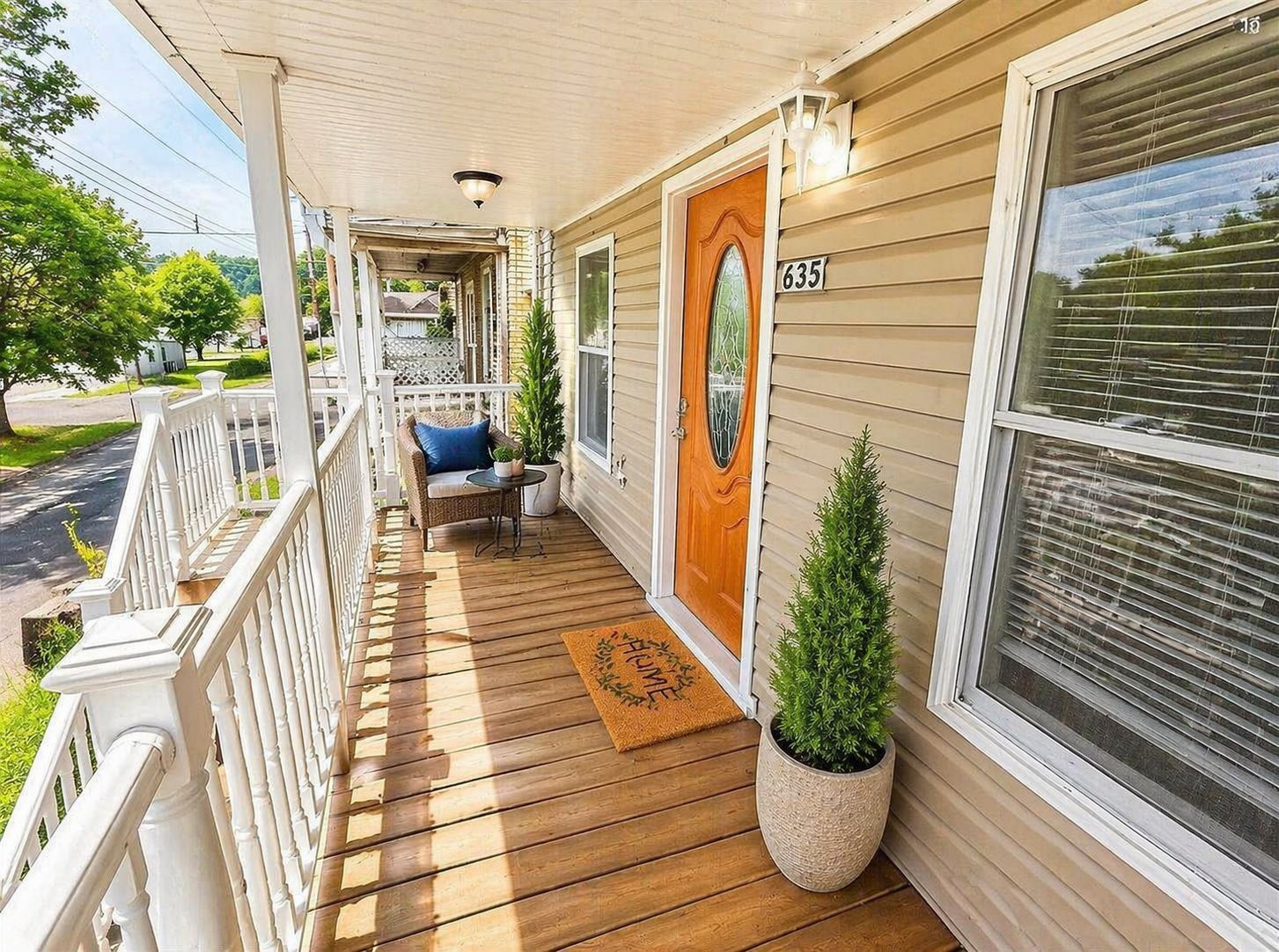 Building Photo - 635 Valley St