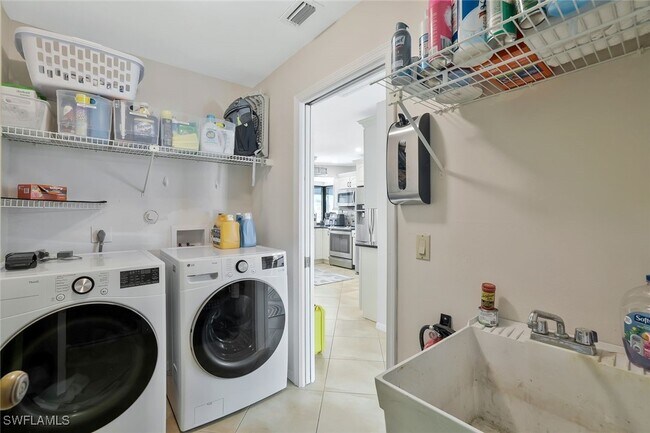 Building Photo - 50 Copperfield Ct