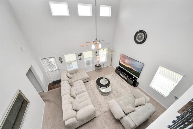 Building Photo - 2643 Ridgeback Dr