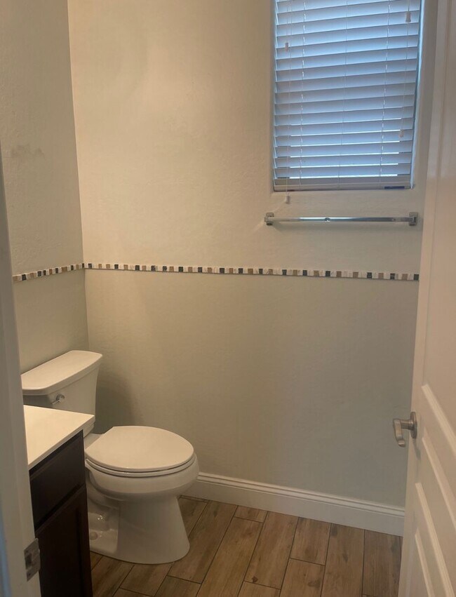 Building Photo - 3 BD IN POWER RANCH