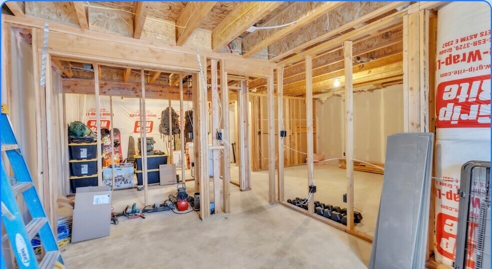 Basement - 45 E 970 N