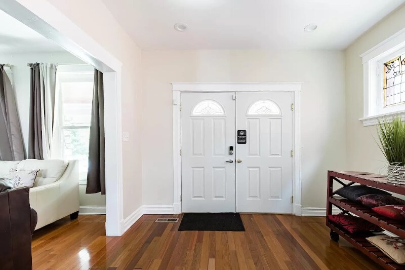 Building Photo - 6135 Washington Blvd