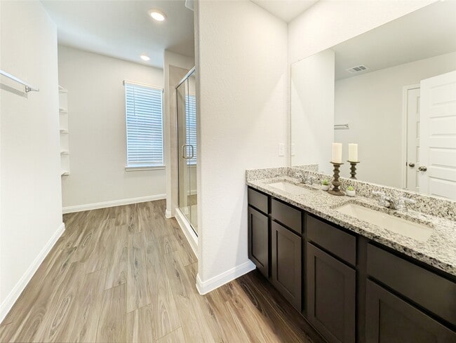 Building Photo - 13344 Burbot Dr