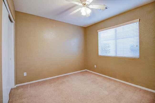 Building Photo - 8478 W Monona Ln