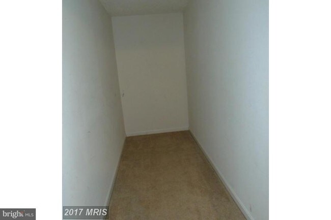 Building Photo - 9810 Feathertree Terrace