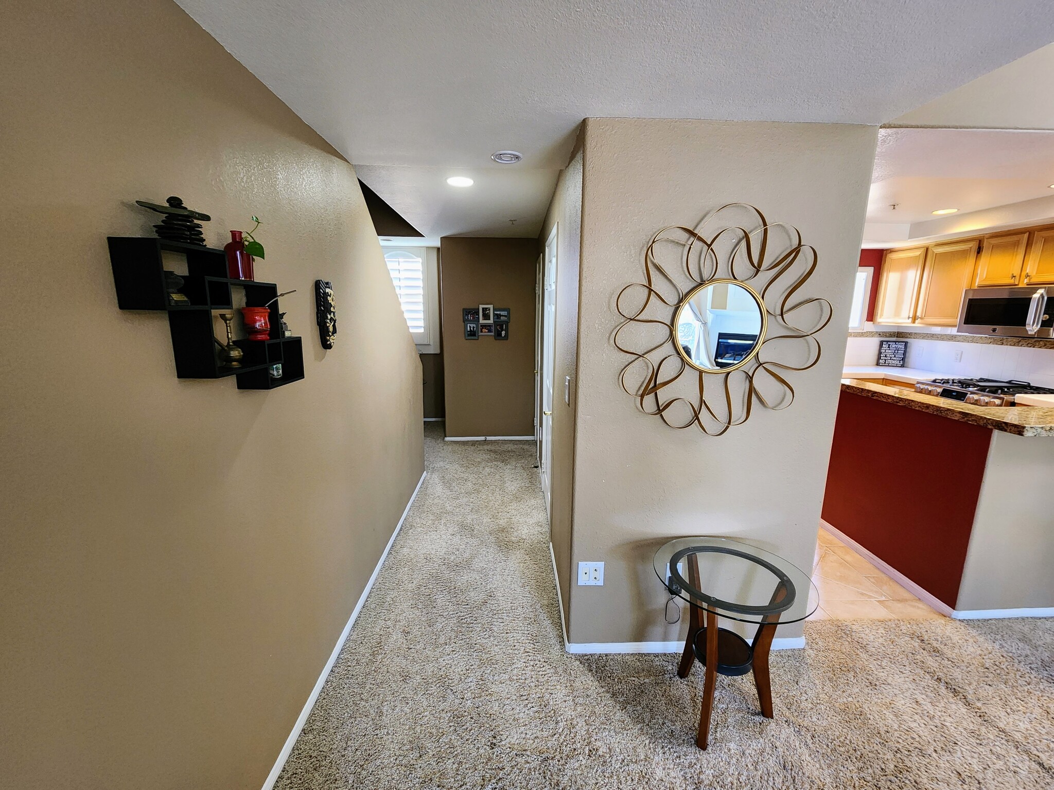 Building Photo - 5240 Premiere Hls Dr