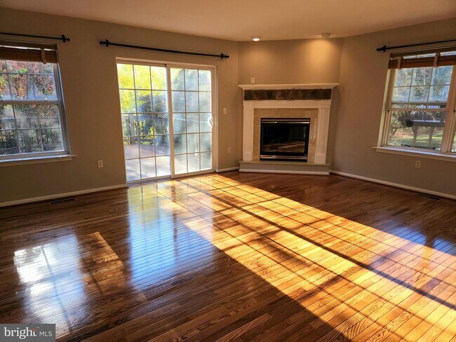 Building Photo - 125 Vernon Ct