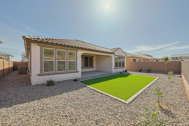 Building Photo - Beautiful 4 Bedroom Home in Aloravita Community