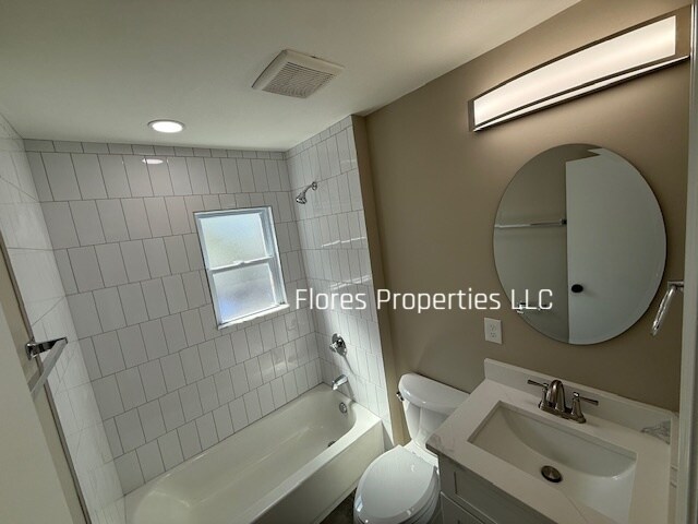 Building Photo - 1300 Evaline Dr
