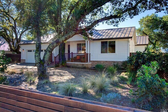 Building Photo - 109 Dahlia St