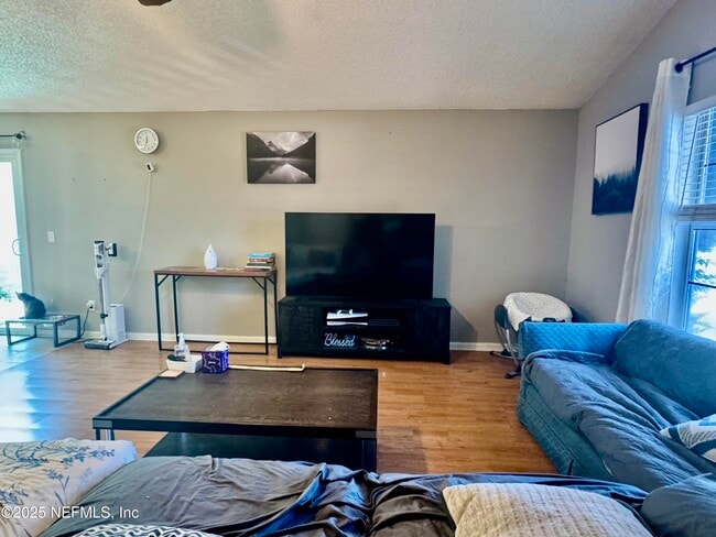 Building Photo - 11471 Mandarin Glen Cir W