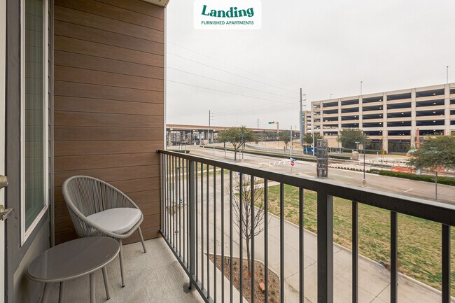 Building Photo - 110 W CityLine Dr