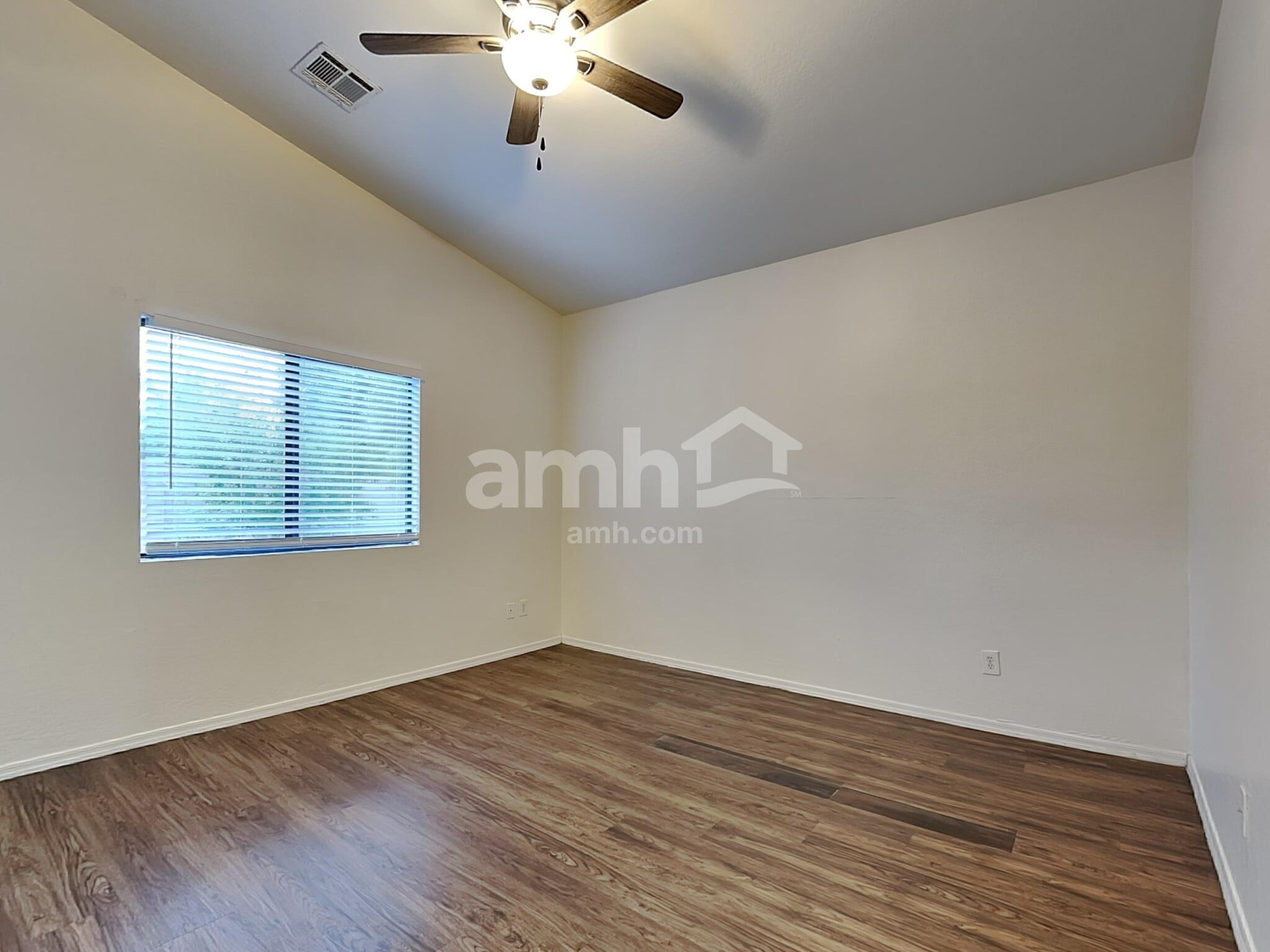 Building Photo - 2525 W Nancy Ln