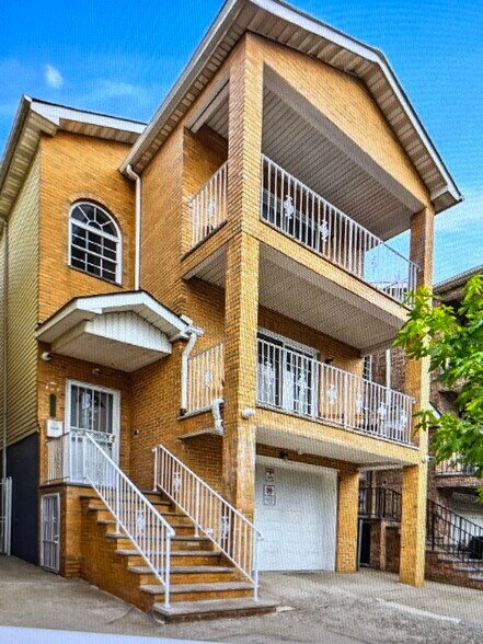 Building Photo - 706 Ocean Ave