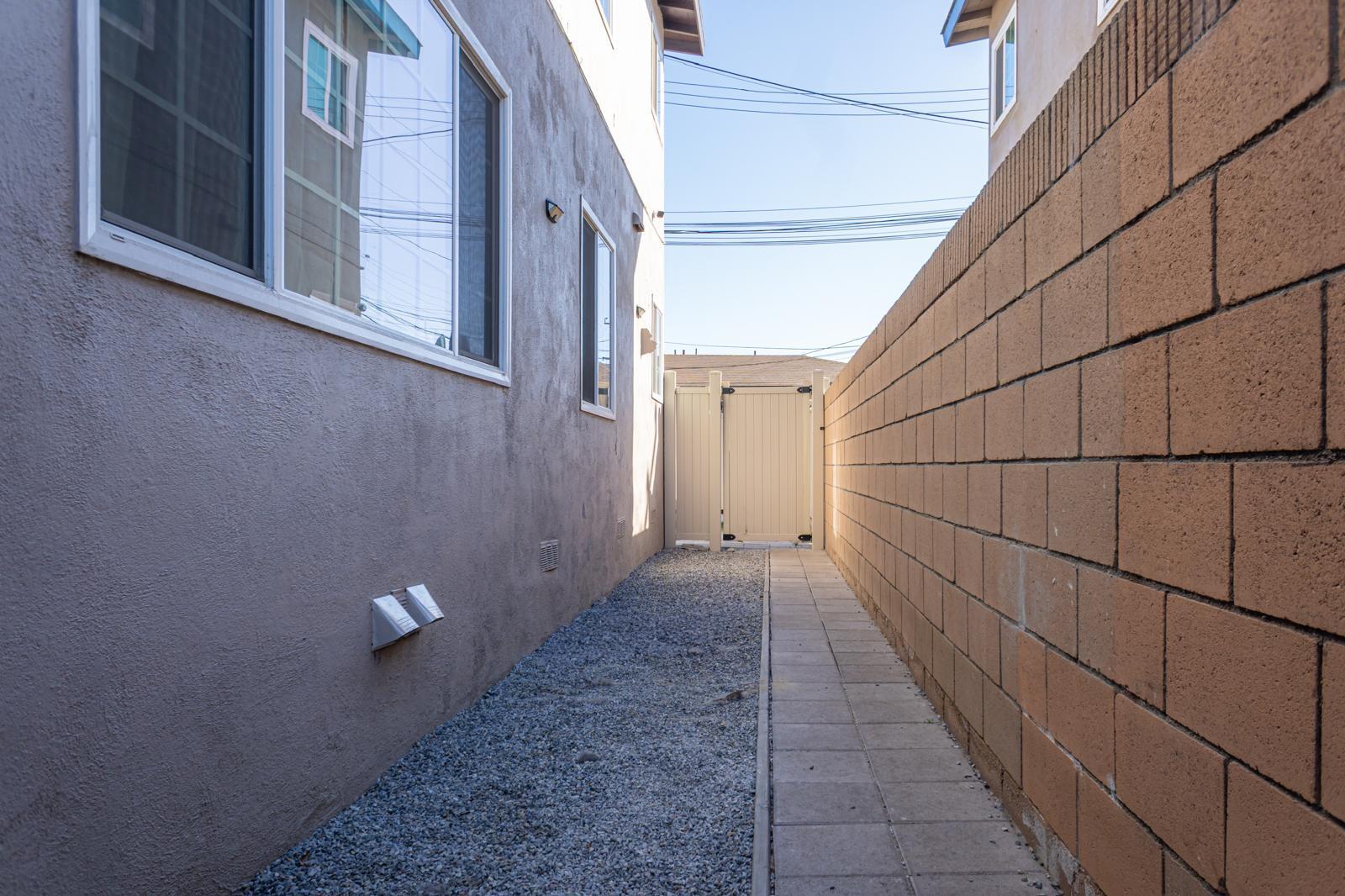 Building Photo - 158 W Del Amo Blvd