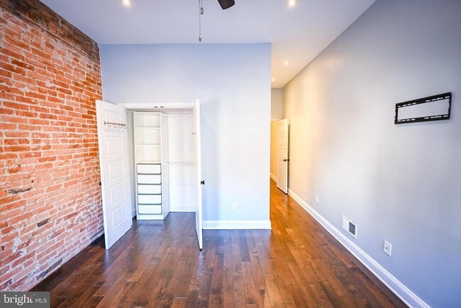 Building Photo - 3013 Elliott St