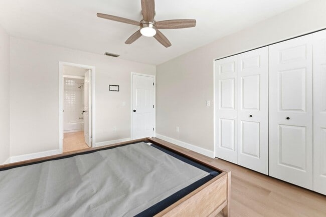 Building Photo - 2431 Heron Terrace