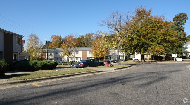 Building Photo - Crestview Apartments