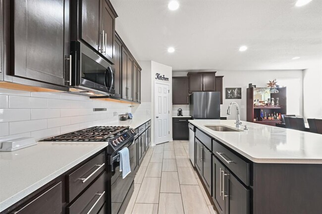 Building Photo - 294 Thornless Cir