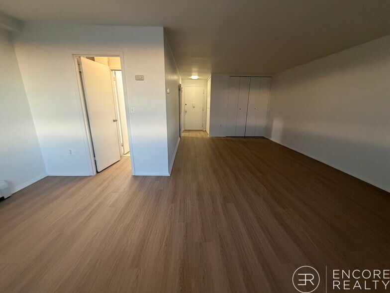 Building Photo - 205 Walden St