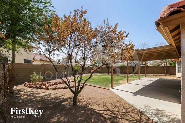 Building Photo - 5351 W Onyx Ave