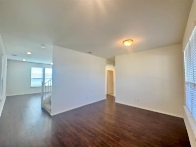 Building Photo - 16501 Brogan Ln