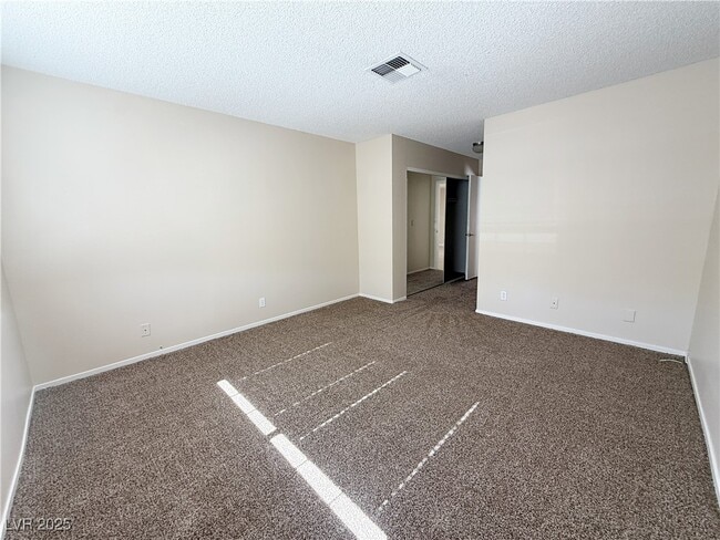 Building Photo - 6568 Gazelle Dr