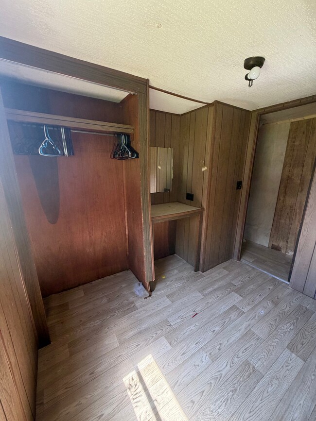 Building Photo - 55 Rose Hill Dr