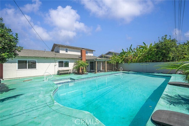 Building Photo - 9628 Mariposa Ave