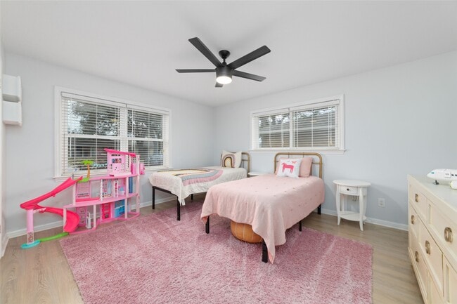 Building Photo - 6435 Woodbrook Ln