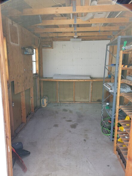 Building Photo - 8095 Twain Cir