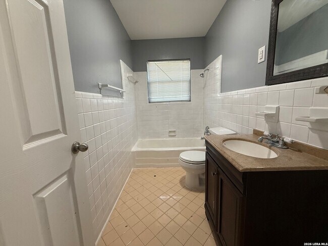 Building Photo - 3730 La Sabre Dr