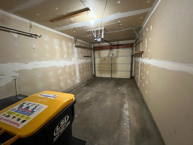 Building Photo - 15080 Dunwood Trail