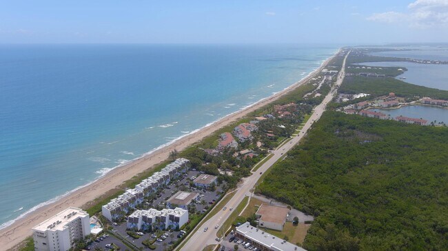 Building Photo - 11000 S Ocean Dr