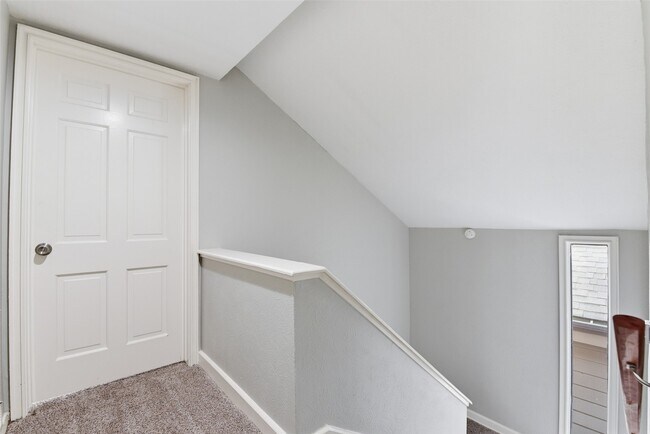 Building Photo - 4702 N Cashel Cir