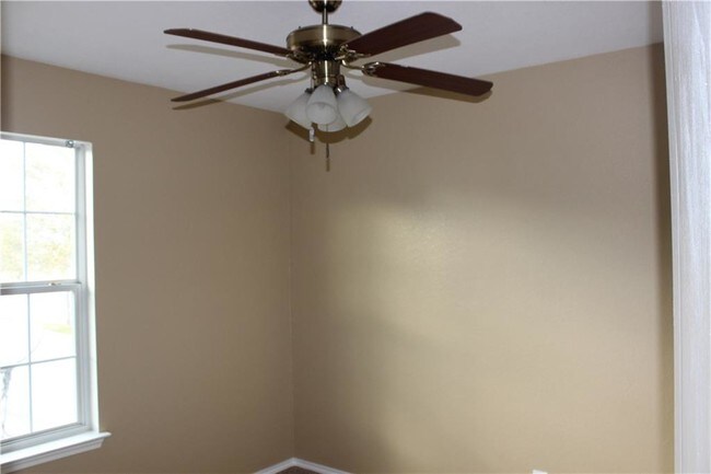 Building Photo - 386 McGarity