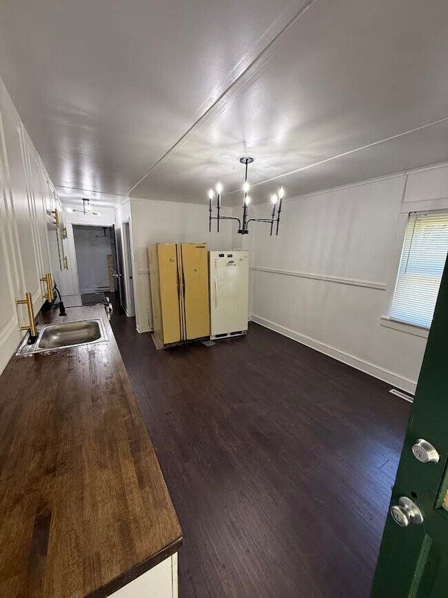 Building Photo - 136 Bridge Valley Rd