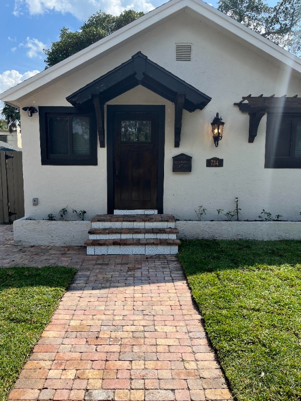 Building Photo - 734 47th St