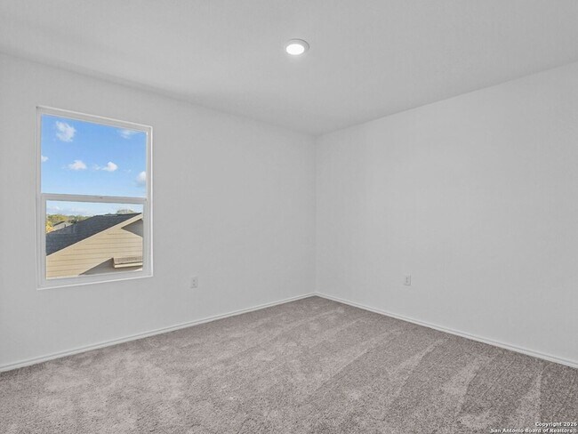 Building Photo - 910 Stricker Path