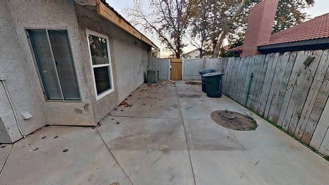 Building Photo - 15711 Shadow Mountain Ln